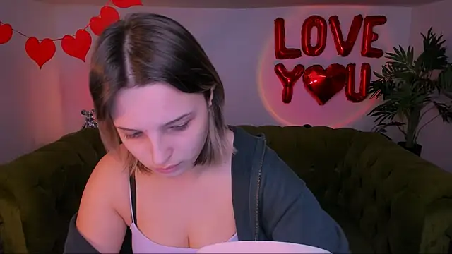 Snapshot of meowseduce chatting on February 16, 2026, 1:21 pm meowseduce online show from February 16, 2026, 1:21 pm