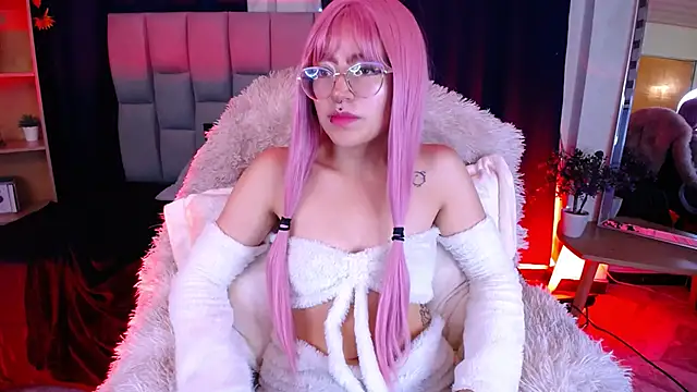 Allissoon  online show from February 11, 2026, 11:43 am