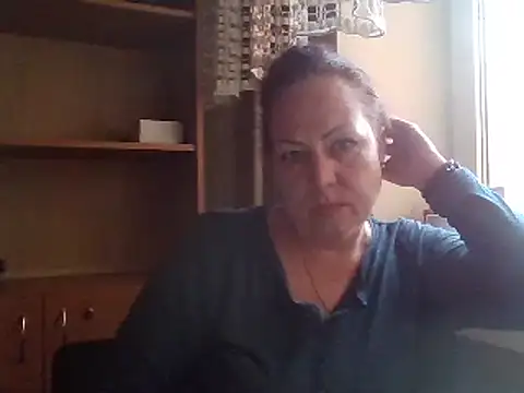 KrystalStyles online show from April 4, 2026, 3:51 pm