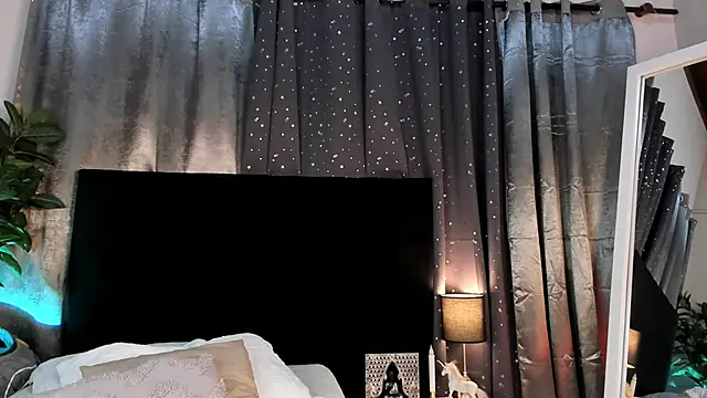 Snapshot of Angel_eros_ chatting on February 14, 2026, 6:46 am Angel eros online show from February 14, 2026, 6:46 am