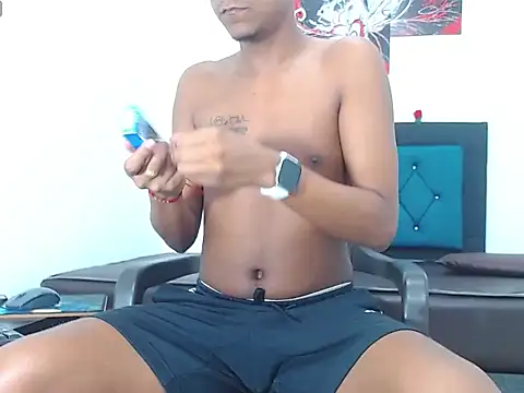 hotboyluxe online show from March 12, 2026, 3:45 am