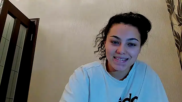 Dianasi online show from February 8, 2026, 12:03 pm