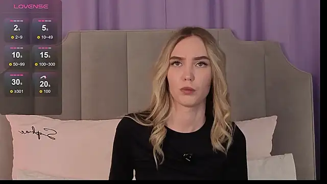 NikkiRyx online show from March 22, 2026, 3:02 pm