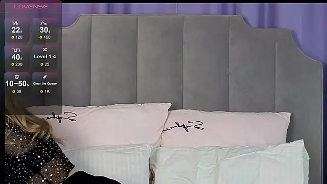 NikkiRyx online show from March 14, 2026, 4:24 pm