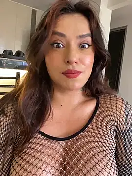 foxxy lover online show from April 4, 2026, 6:14 pm