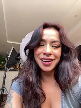 foxxy lover online show from February 28, 2026, 7:13 pm