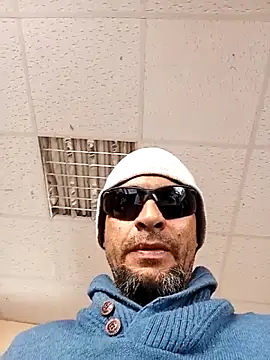 yoahotpetrafiery online show from March 13, 2026, 1:38 pm