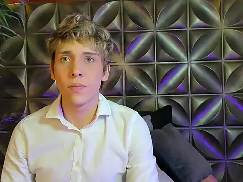 Snapshot of DannyParker_ chatting on February 25, 2026, 5:07 am DannyParker online show from February 25, 2026, 5:07 am