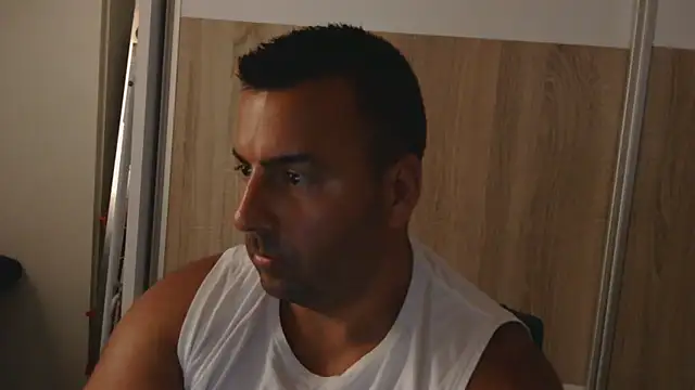Snapshot of VanillaTime78-Jorge chatting on June 7, 2026, 7:24 am VanillaTime78-Jorge online show from June 7, 2026, 7:24 am
