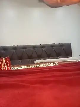 moannapozzy online show from February 10, 2026, 1:59 am