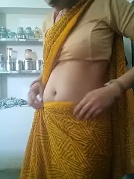 Snapshot of khushi_rawat chatting on February 9, 2026, 6:11 am khushi rawat online show from February 9, 2026, 6:11 am