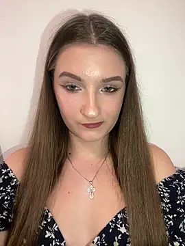 Green eyes lady online show from August 2, 2026, 3:53 pm
