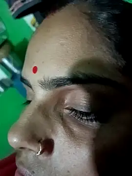 Priyakoli4568 online show from April 17, 2026, 3:48 pm