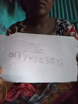 Snapshot of Romantic-Couple999 chatting on June 19, 2026, 9:04 am Romantic-Couple999 online show from June 19, 2026, 9:04 am