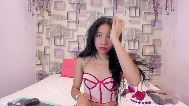 Snapshot of Lara_pons chatting on May 21, 2026, 2:03 pm Lara pons online show from May 21, 2026, 2:03 pm
