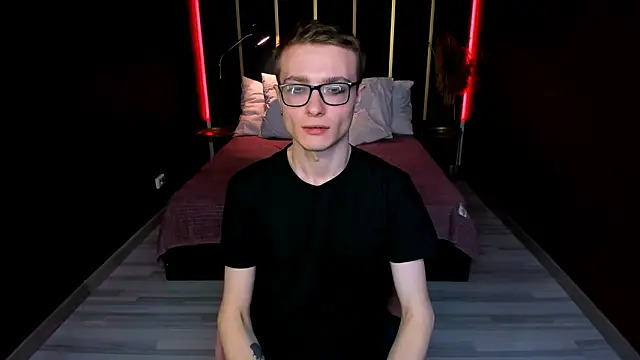 Snapshot of Emmit_Barker chatting on February 20, 2026, 3:58 am Emmit Barker online show from February 20, 2026, 3:58 am