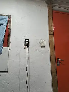 Morochitamika online show from May 20, 2026, 3:47 am