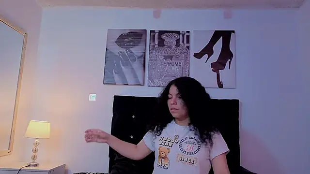 Snapshot of Zoe-yanin chatting on February 21, 2026, 6:54 pm Zoe-yanin online show from February 21, 2026, 6:54 pm