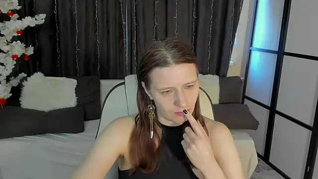 Kathrine Meyer online show from April 2, 2026, 2:08 am