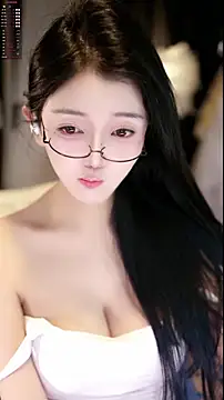 xiaomoli928 online show from March 28, 2026, 8:32 pm