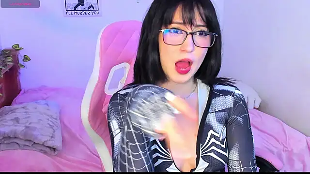 LoveMaki444 online show from March 5, 2026, 5:37 am