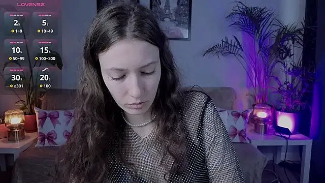 VioletaBloom online show from February 6, 2026, 7:15 am