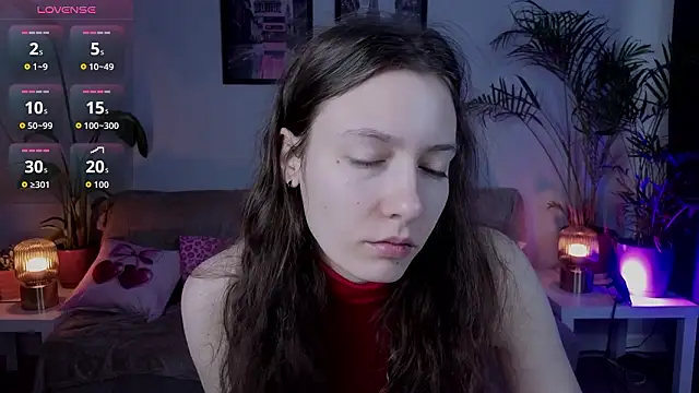 VioletaBloom online show from February 15, 2026, 7:09 am