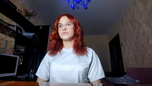 Snapshot of CalandraRolon chatting on February 10, 2026, 5:56 pm CalandraRolon online show from February 10, 2026, 5:56 pm