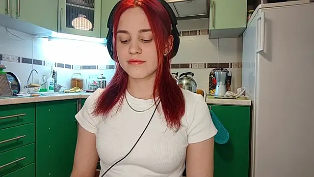 Snapshot of CalandraRolon chatting on February 19, 2026, 5:43 pm CalandraRolon online show from February 19, 2026, 5:43 pm