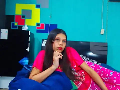 Snapshot of analyn-2027 chatting on February 15, 2026, 10:41 pm analyn-2027 online show from February 15, 2026, 10:41 pm