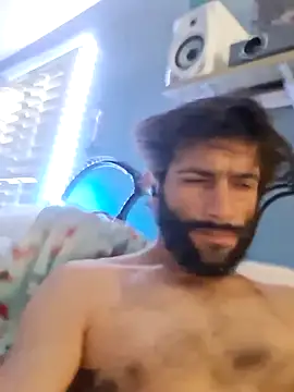 Snapshot of TrndSettr chatting on February 15, 2026, 6:07 pm TrndSettr online show from February 15, 2026, 6:07 pm