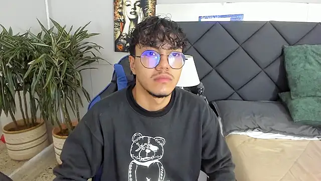 kai storn online show from March 3, 2026, 11:39 am