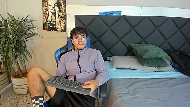 kai storn online show from March 10, 2026, 11:14 am