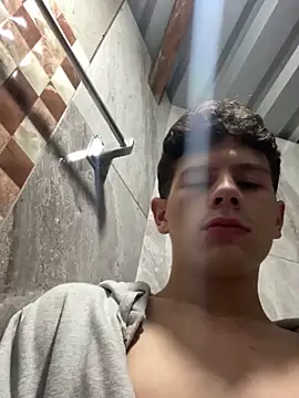 Snapshot of Andy12912 chatting on February 13, 2026, 4:45 am Andy12912 online show from February 13, 2026, 4:45 am