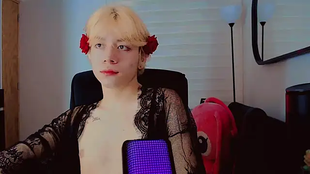 duvisex19 online show from May 15, 2026, 3:15 am