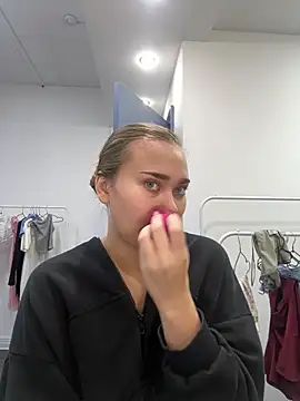 Snapshot of MonicaWestt chatting on February 16, 2026, 6:56 am MonicaWestt online show from February 16, 2026, 6:56 am