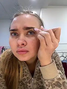 MonicaWestt online show from March 10, 2026, 6:28 am