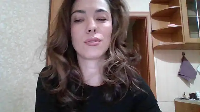Dream Petal  online show from May 13, 2026, 3:08 pm