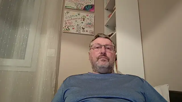 Snapshot of doudou310 chatting on February 25, 2026, 5:51 am doudou310 online show from February 25, 2026, 5:51 am