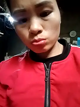 Snapshot of l_kiss chatting on February 19, 2026, 5:37 am l kiss online show from February 19, 2026, 5:37 am