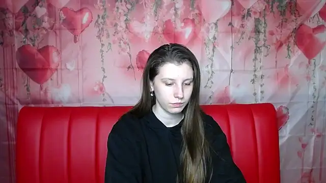 LilianaShine online show from February 5, 2026, 6:09 am