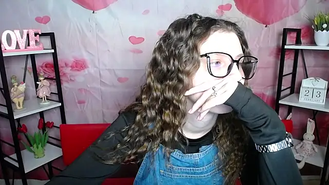 LilianaShine online show from February 24, 2026, 6:03 am