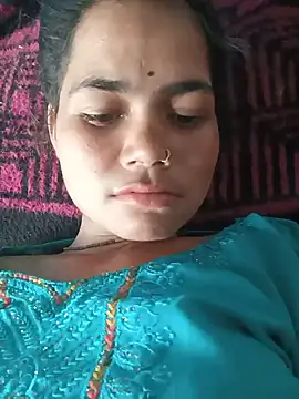 Snapshot of Sunali_Bendre chatting on June 10, 2026, 12:17 pm Sunali Bendre online show from June 10, 2026, 12:17 pm