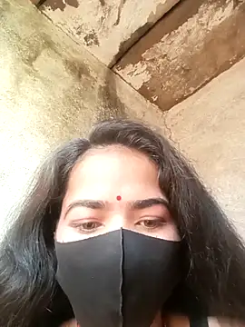 Sunali Bendre online show from February 24, 2026, 2:23 am