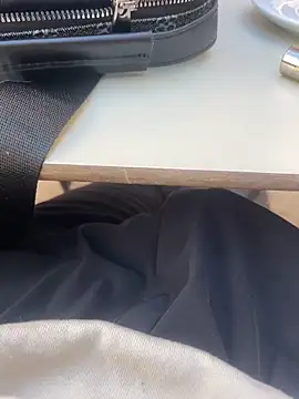 Snapshot of sifoubba91 chatting on April 5, 2026, 11:50 am sifoubba91 online show from April 5, 2026, 11:50 am