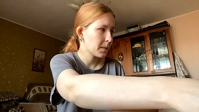 LaureenVielma online show from April 8, 2026, 7:32 am