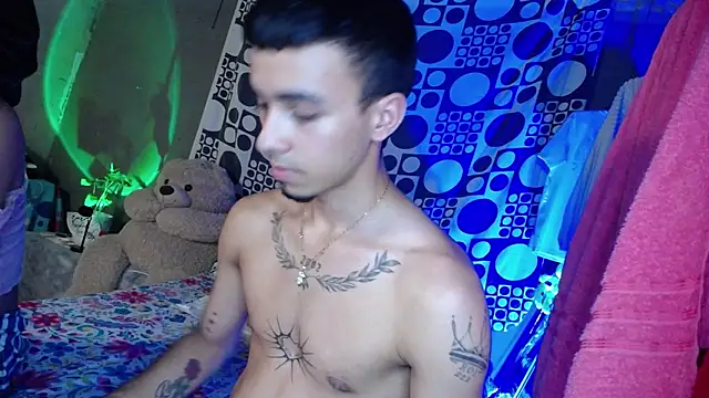 Snapshot of THE_PERFECT_COUPLE_12 chatting on February 3, 2026, 8:36 pm THE PERFECT COUPLE 12 online show from February 3, 2026, 8:36 pm