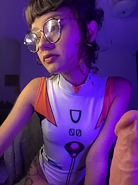 Miamhua-Cat- online show from February 5, 2026, 5:36 am