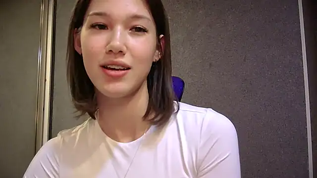 lilXdomiii online show from April 25, 2026, 1:52 pm