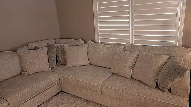 Snapshot of Hot_Wife_Amber chatting on February 15, 2026, 7:35 pm Hot Wife Amber online show from February 15, 2026, 7:35 pm